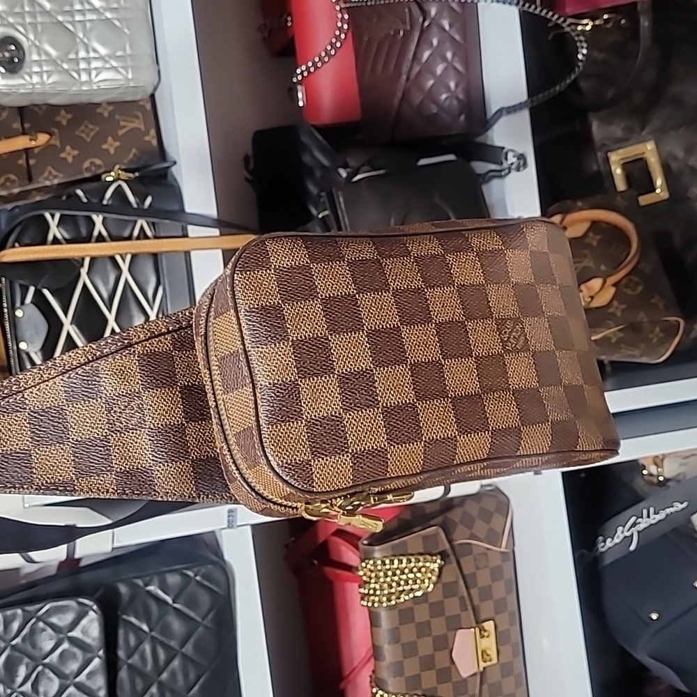 Louis Vuitton Bum Bag Damier